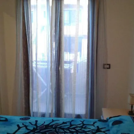 La Conchiglia D'oro Apartment *